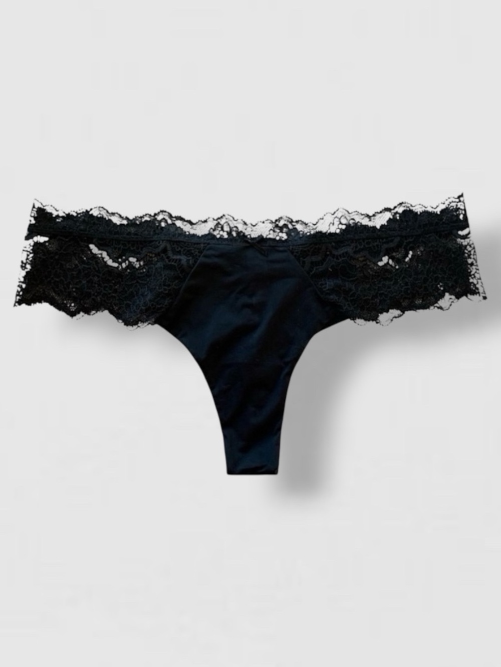 Victoria’s Secret Thong Panties Medium New